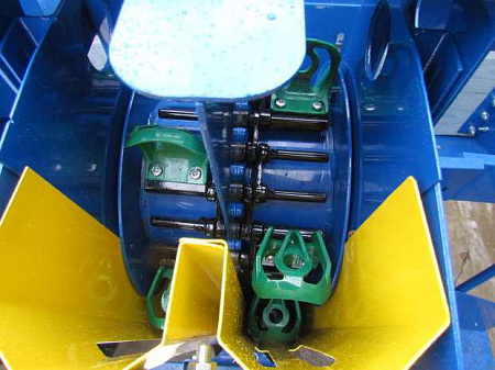 КАРТОФЕЛЕСАЖАЛКА ПОЛУНАВЕСНАЯ ЧЕТЫРЕХРЯДНАЯ КСМ-4