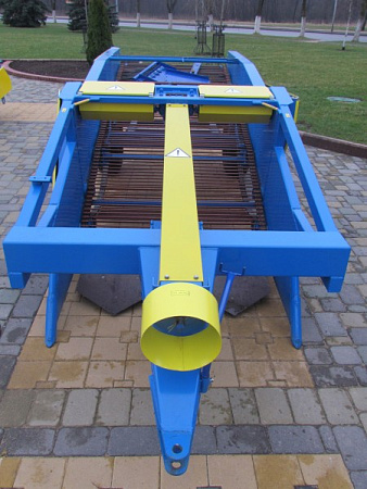 Копатель-валкообразователь УКВ-2