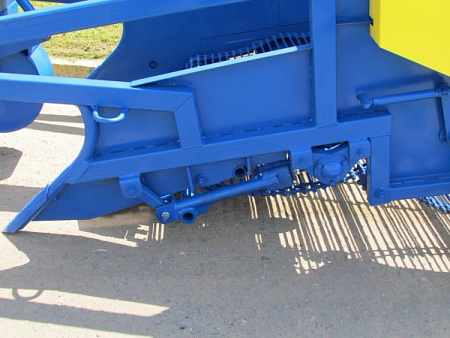 Картофелекопатель полунавесной двухрядный КСТ-1,4М-02